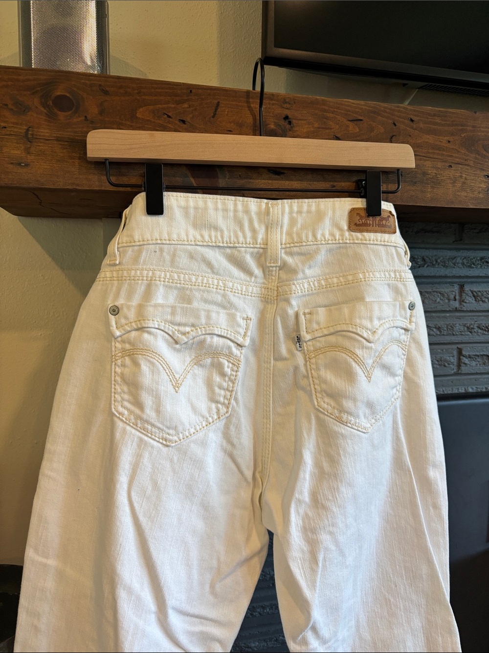 Levi's Women’s White High-Rise Jeans